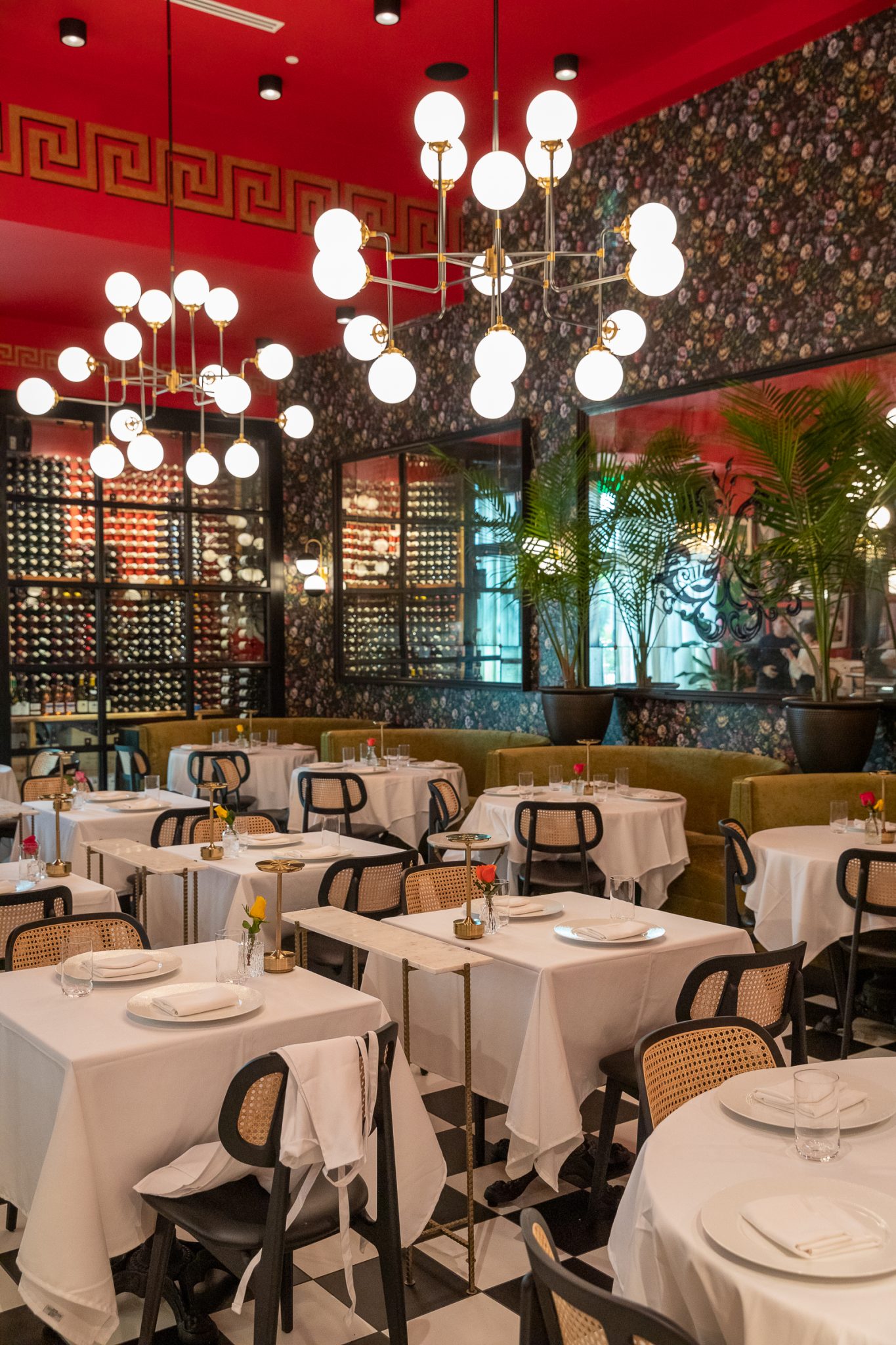East End Foodies: Exploring the Delicious Cuisine of London's Vibrant Neighborhood